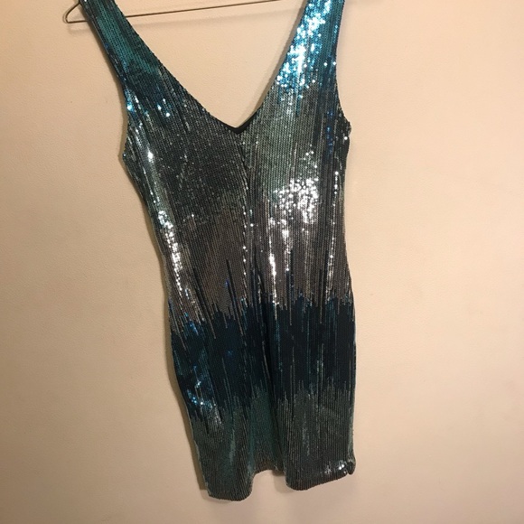 Lily Rose Sequin SleevelessParty Dress - Picture 2 of 5